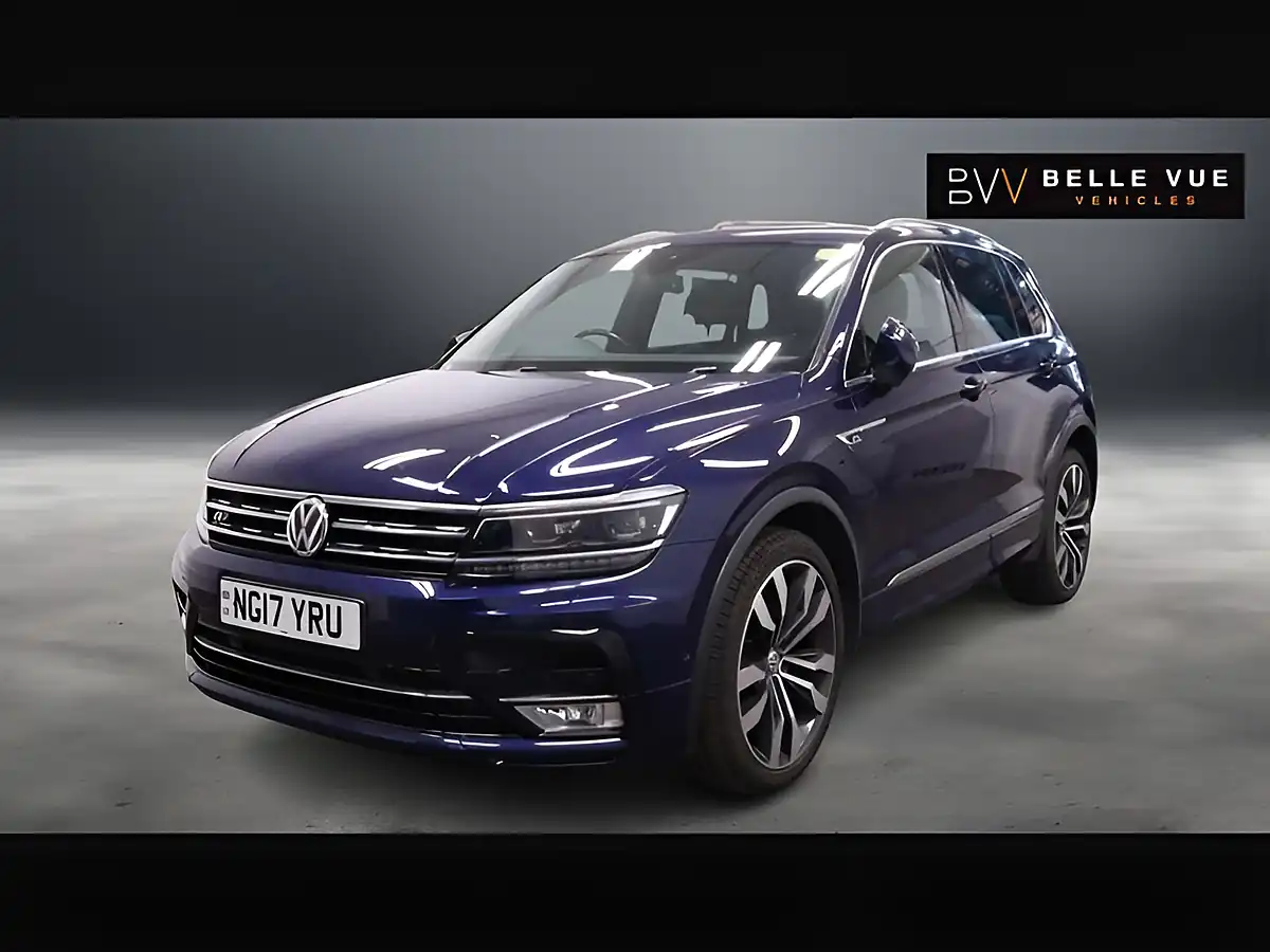 Used 2017 Volkswagen Tiguan R-Line Blue - Interior and Exterior details 8