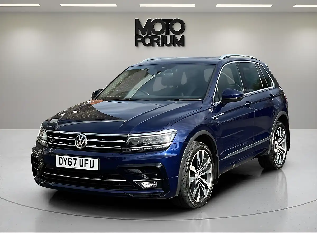 Used 2017 Volkswagen Tiguan R-Line Blue - Interior and Exterior details 10
