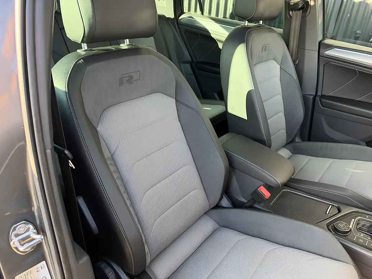Used 2017 Volkswagen Tiguan R-Line Grey - Interior and Exterior details 12