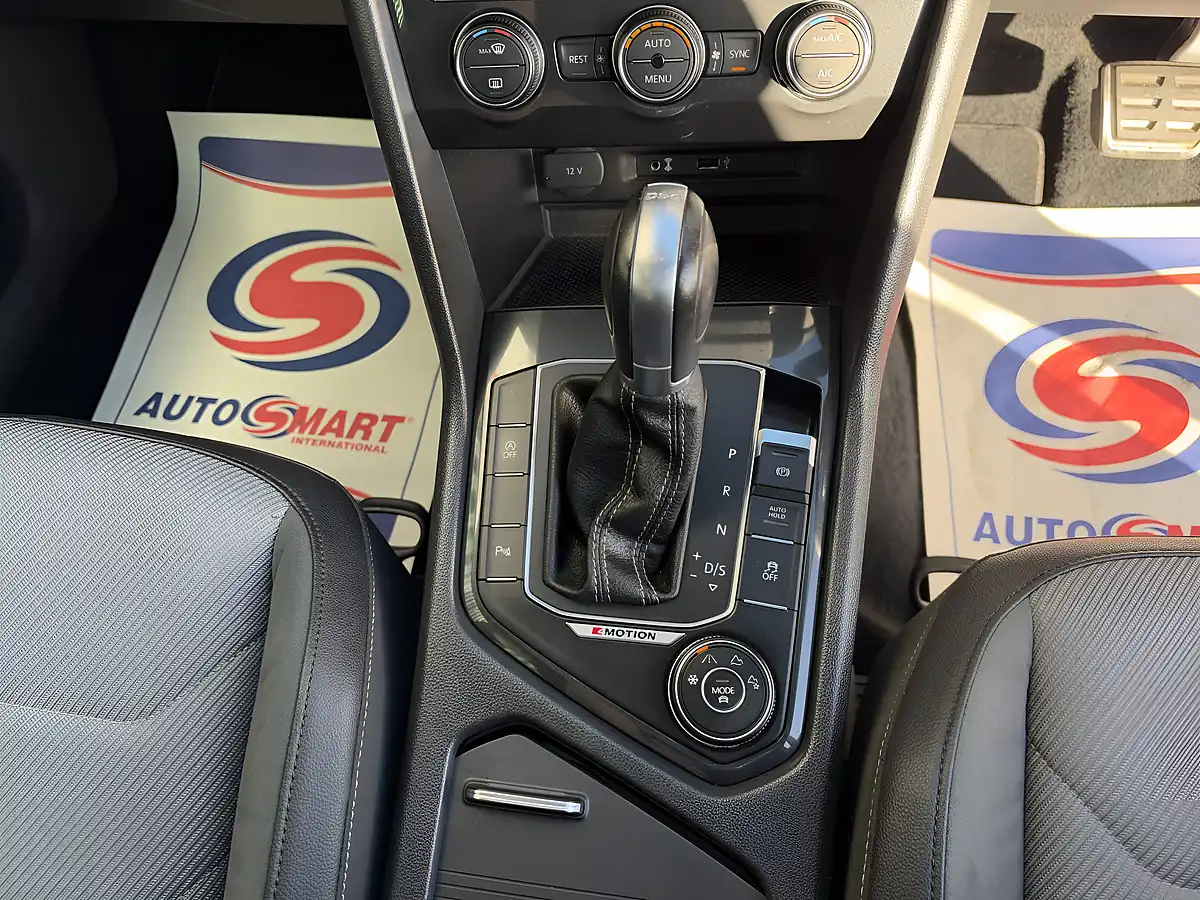 Used 2017 Volkswagen Tiguan R-Line Grey - Interior and Exterior details 16