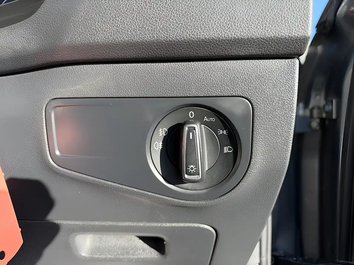 Used 2017 Volkswagen Tiguan R-Line Grey - Interior and Exterior details 17