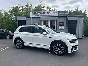Used 2017 Volkswagen Tiguan R-Line Pure White - Interior and Exterior details 8