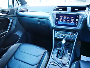 Used 2017 Volkswagen Tiguan R-Line Pure White - Interior and Exterior details 17