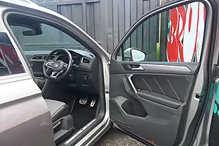 Used 2017 Volkswagen Tiguan R-Line Silver - Interior and Exterior details 13