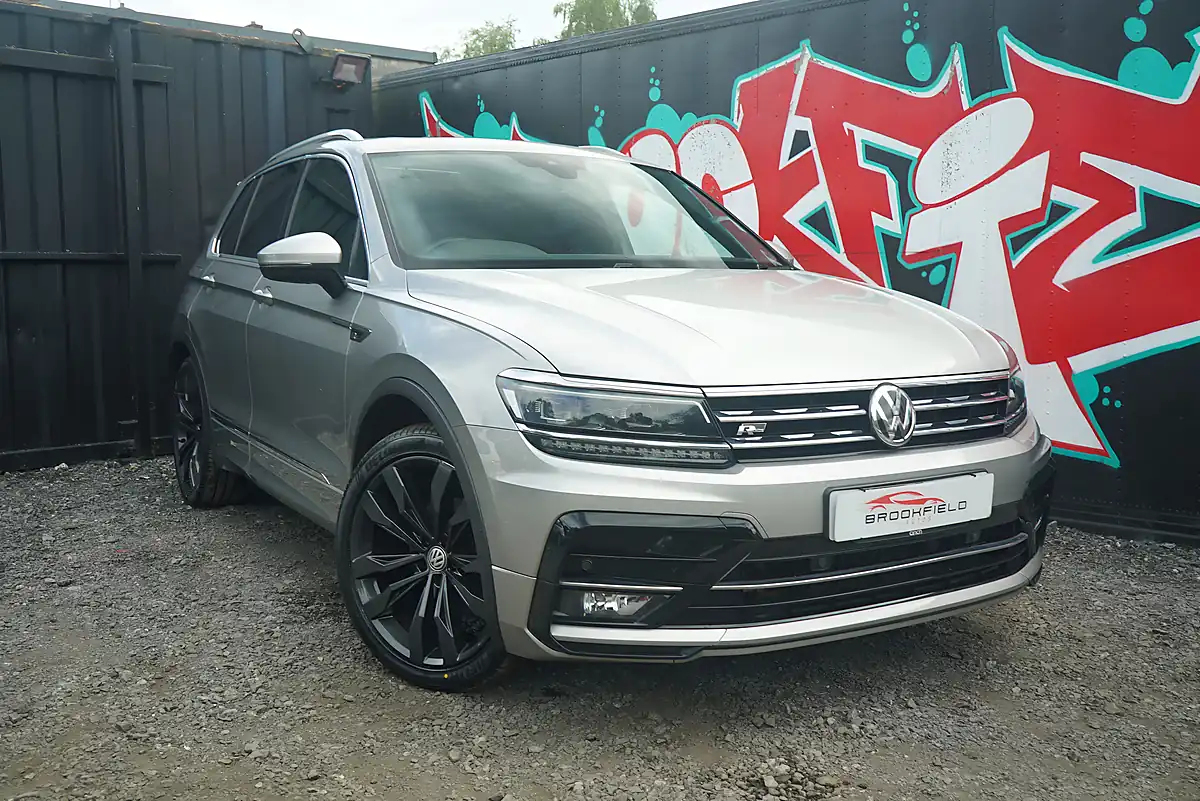 Used 2017 Volkswagen Tiguan R-Line Silver - Interior and Exterior details 2