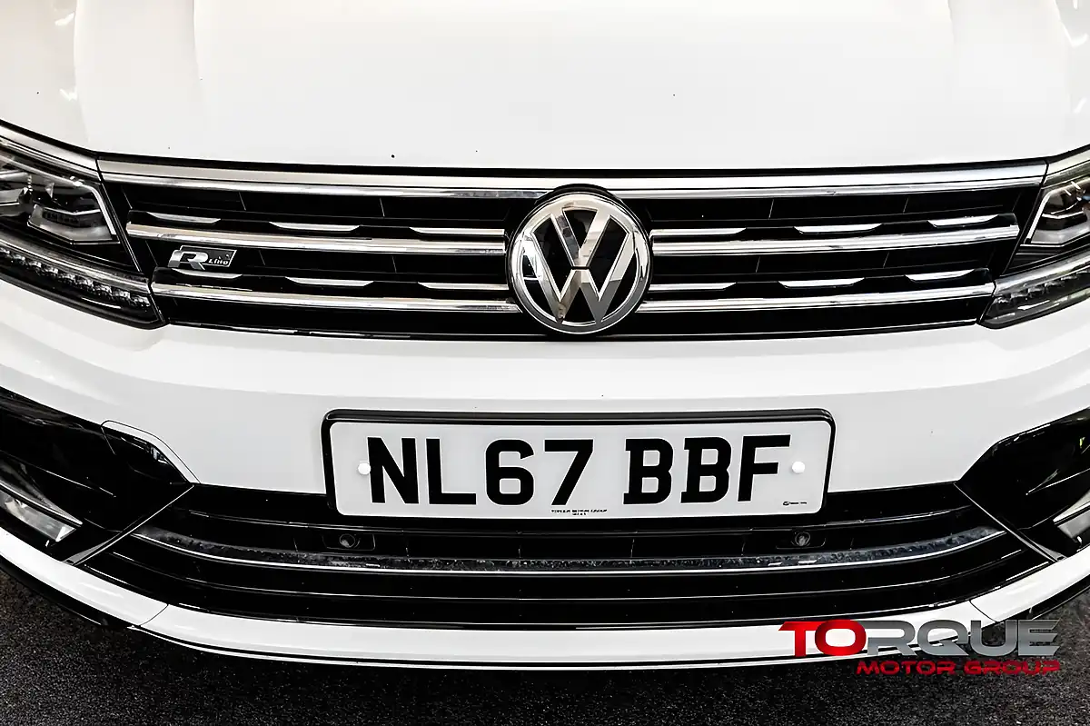 Used 2017 Volkswagen Tiguan R-Line White - Interior and Exterior details 14