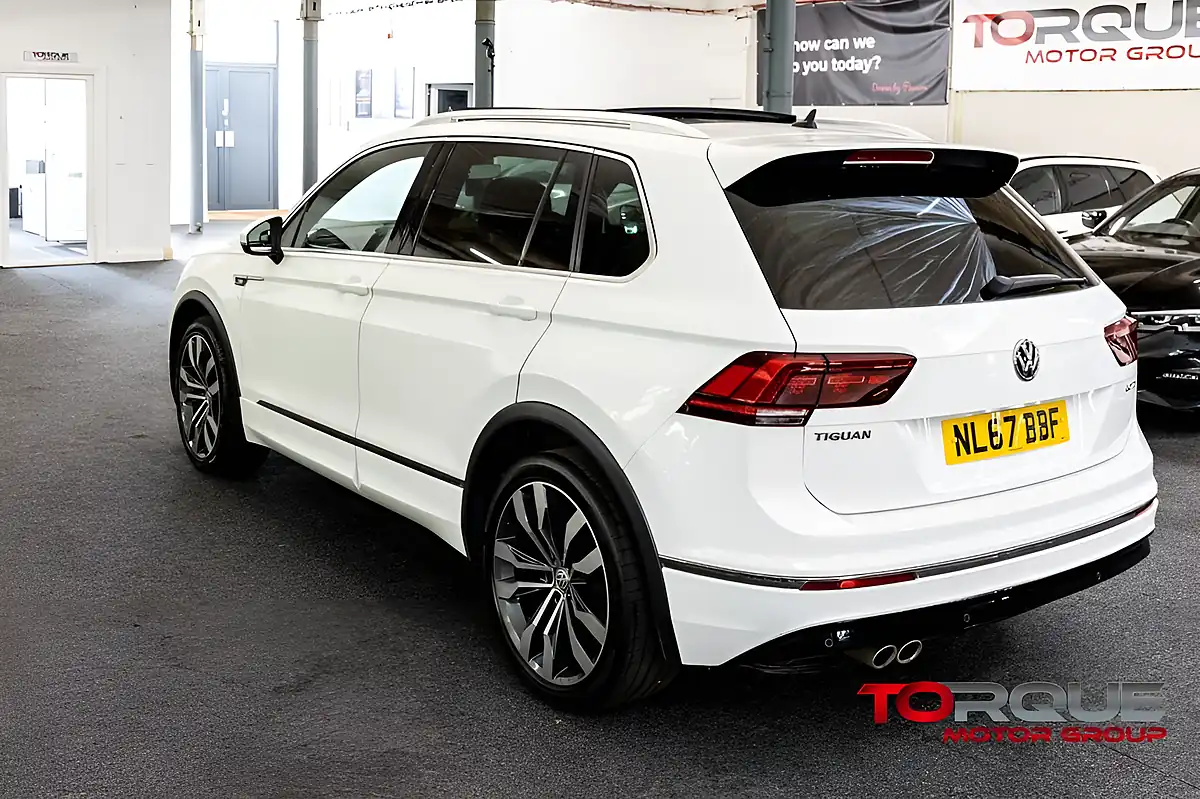 Used 2017 Volkswagen Tiguan R-Line White - Interior and Exterior details 19