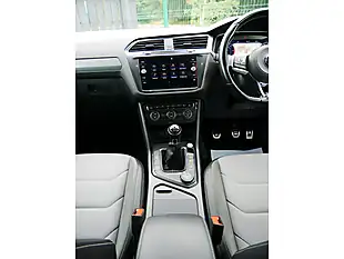 Used 2017 Volkswagen Tiguan R-Line White - Interior and Exterior details 10