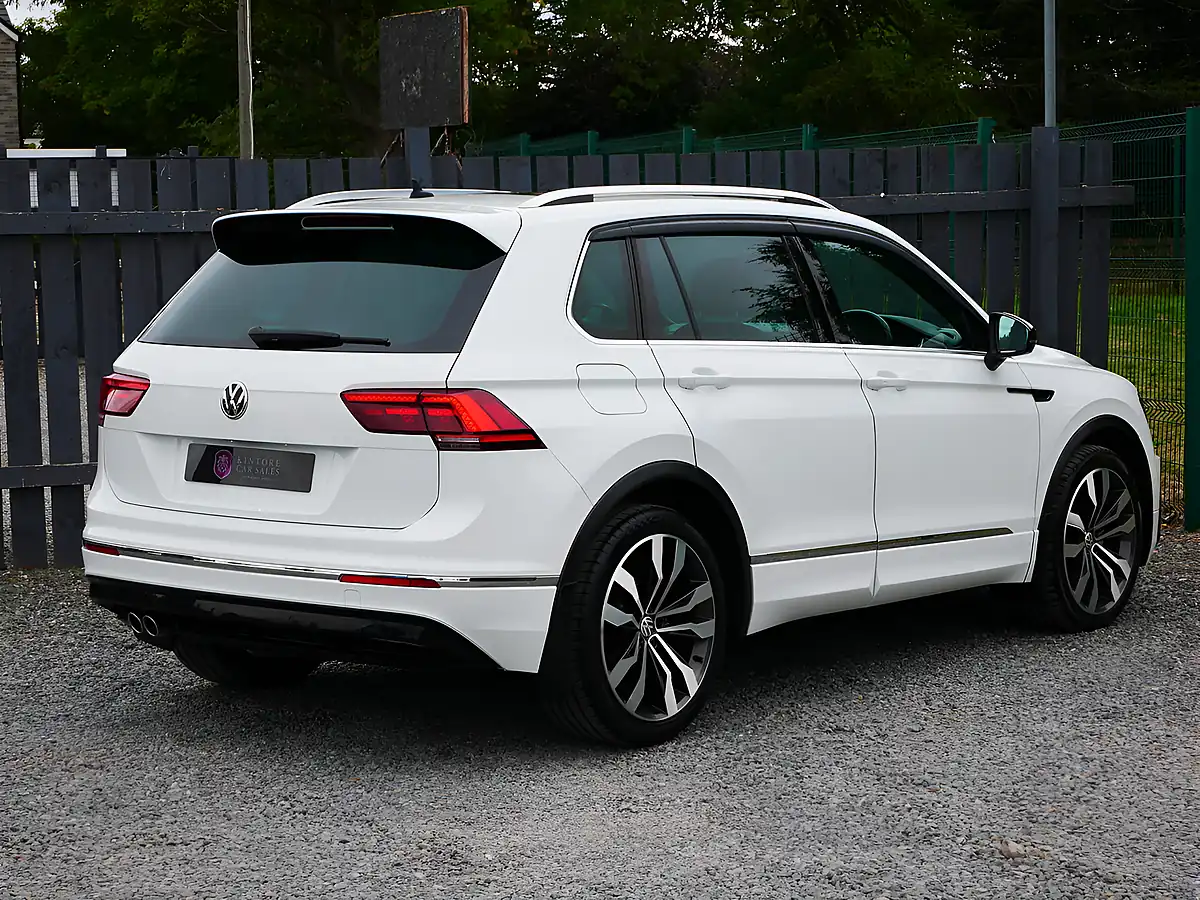 Used 2017 Volkswagen Tiguan R-Line White - Interior and Exterior details 9