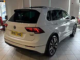 Used 2017 Volkswagen Tiguan R-Line White - Interior and Exterior details 12