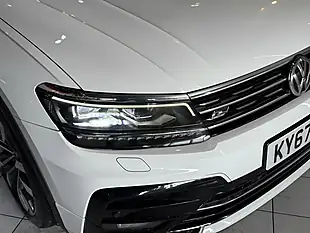 Used 2017 Volkswagen Tiguan R-Line White - Interior and Exterior details 3