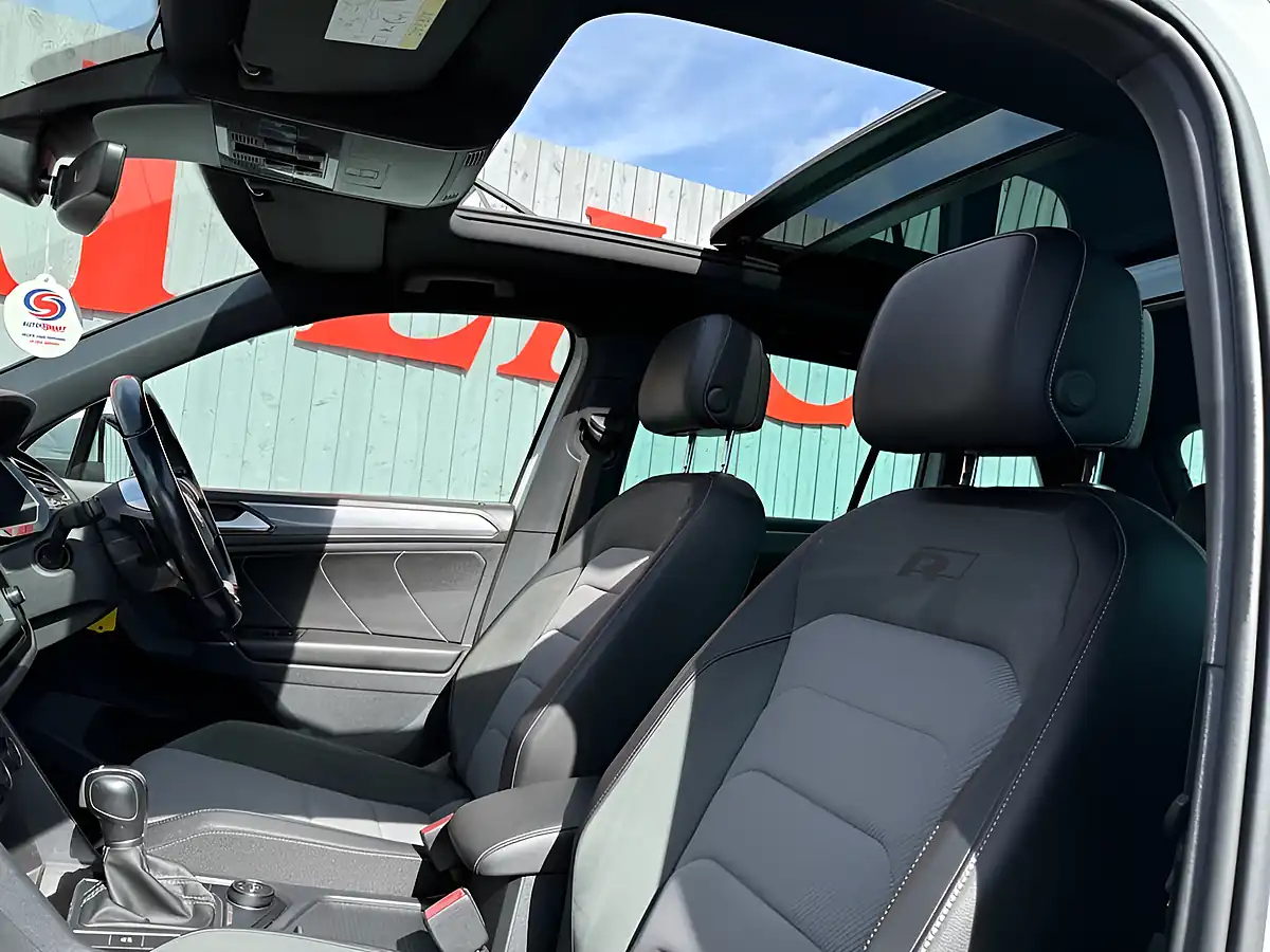 Used 2017 Volkswagen Tiguan R-Line White - Interior and Exterior details 13