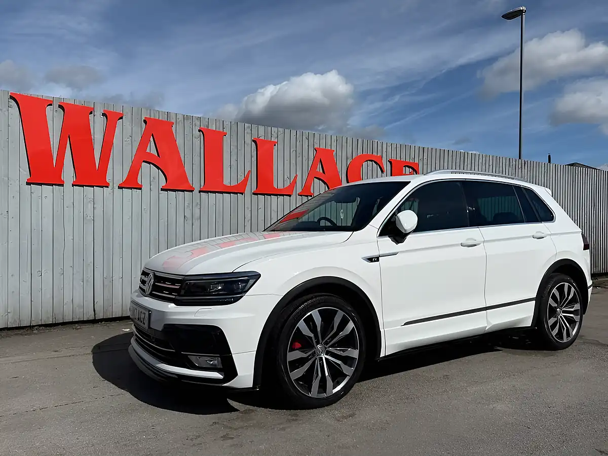 Used 2017 Volkswagen Tiguan R-Line White - Interior and Exterior details 7