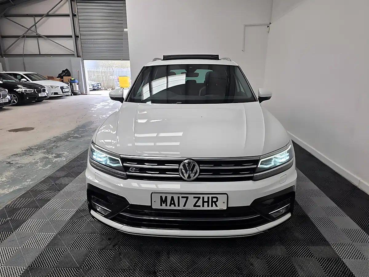 Used 2017 Volkswagen Tiguan R-Line White - Interior and Exterior details 2