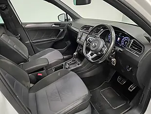 Used 2017 Volkswagen Tiguan R-Line White - Interior and Exterior details 8