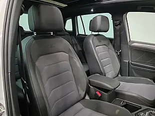 Used 2017 Volkswagen Tiguan R-Line White - Interior and Exterior details 9