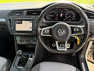 Used 2017 Volkswagen Tiguan R-Line White - Interior and Exterior details 10