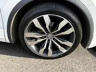 Used 2017 Volkswagen Tiguan R-Line White - Interior and Exterior details 17