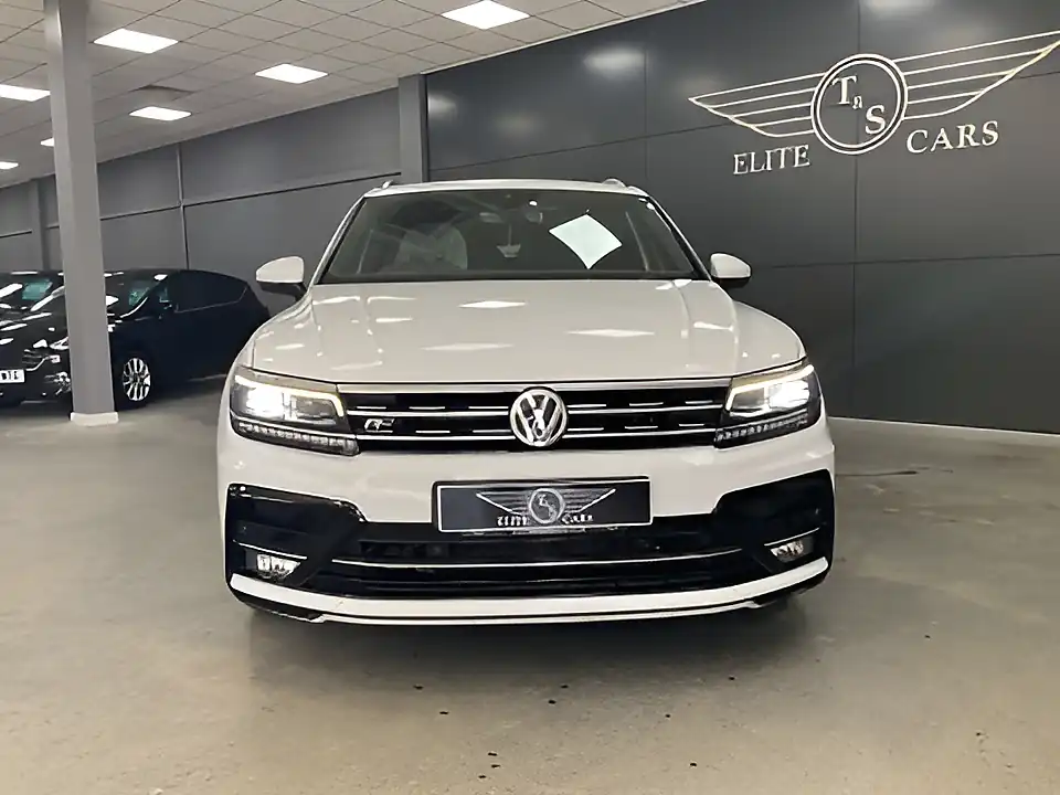 Used 2017 Volkswagen Tiguan R-Line White - Interior and Exterior details 5
