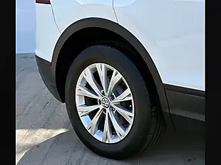 Used 2017 Volkswagen Tiguan S Pure White - Interior and Exterior details 14