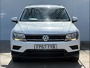 Used 2017 Volkswagen Tiguan S Pure White - Interior and Exterior details 7