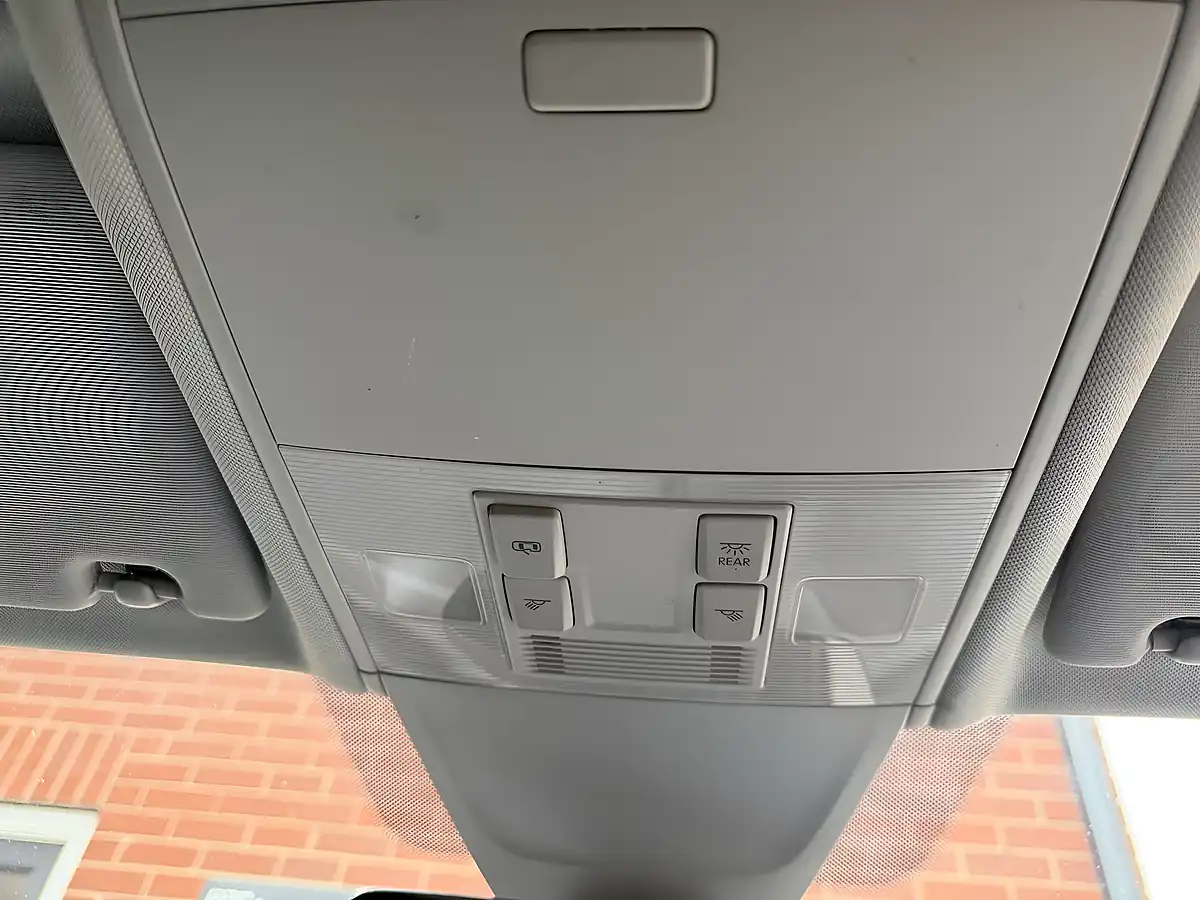 Used 2017 Volkswagen Tiguan Se Black - Interior and Exterior details 19