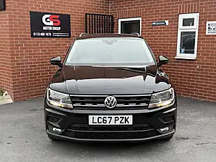 Used 2017 Volkswagen Tiguan Se Black - Interior and Exterior details 3