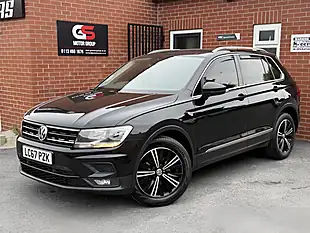 Used 2017 Volkswagen Tiguan Se Black - Interior and Exterior details 5
