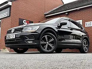 Used 2017 Volkswagen Tiguan Se Black - Interior and Exterior details 6