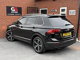 Used 2017 Volkswagen Tiguan Se Black - Interior and Exterior details 7