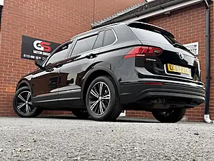 Used 2017 Volkswagen Tiguan Se Black - Interior and Exterior details 8