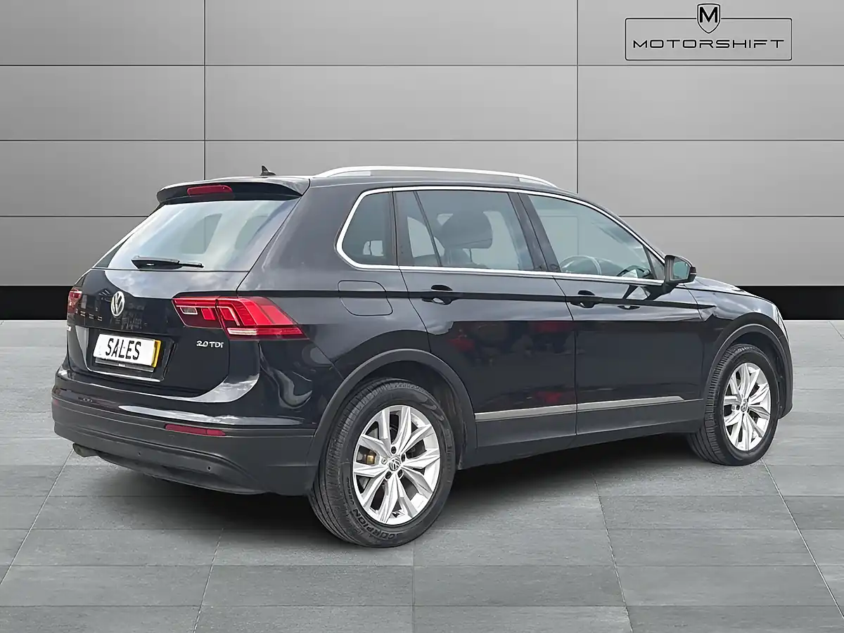 Used 2017 Volkswagen Tiguan Se Black - Interior and Exterior details 10