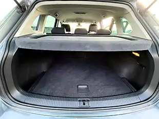 Used 2017 Volkswagen Tiguan Se Grey - Interior and Exterior details 13