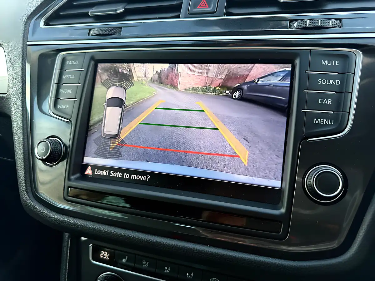 Used 2017 Volkswagen Tiguan Se Grey - Interior and Exterior details 15