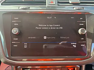 Used 2017 Volkswagen Tiguan Se Grey - Interior and Exterior details 15