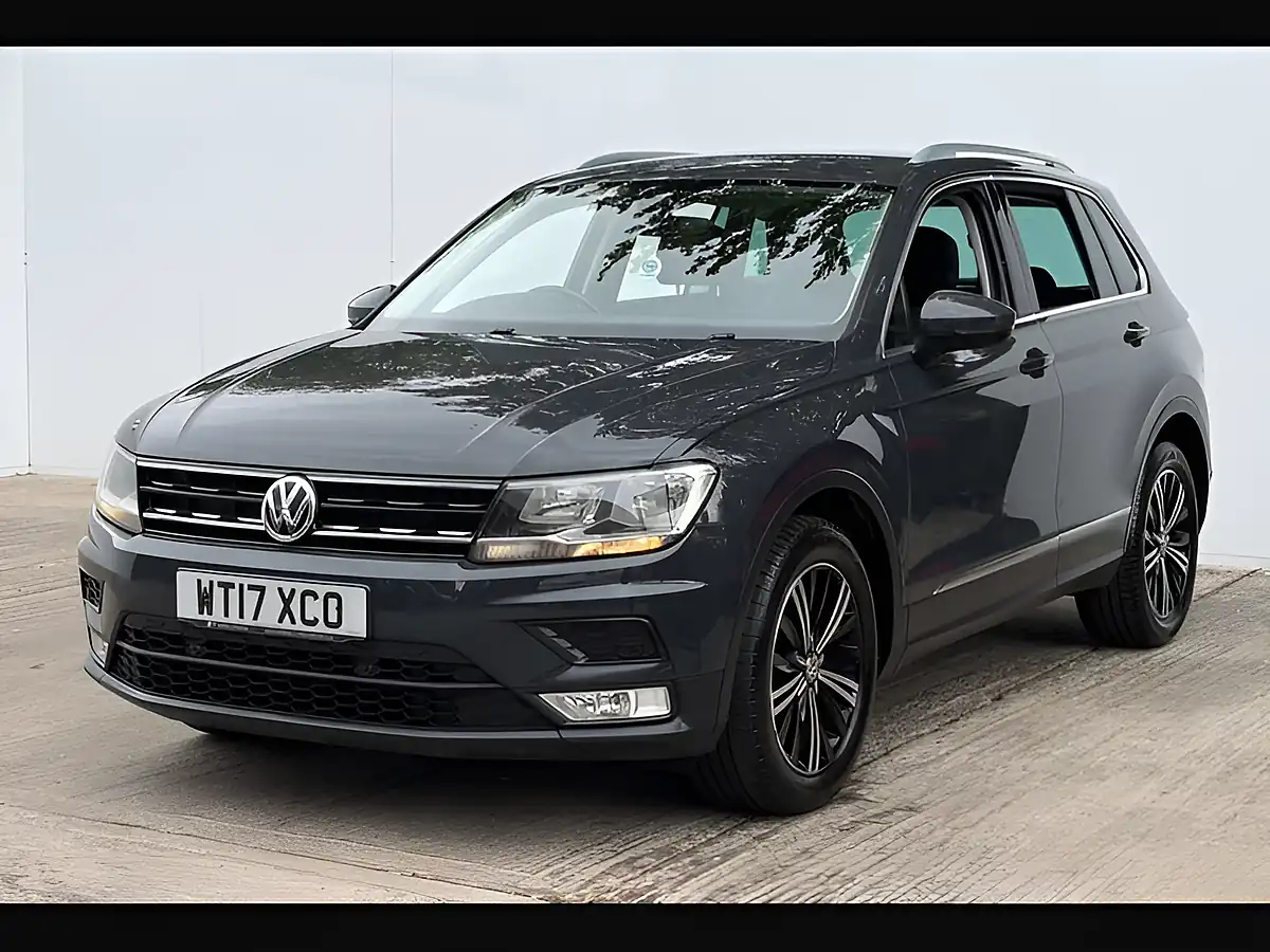 Used 2017 Volkswagen Tiguan Se Nav Indium Grey - Interior and Exterior details 13