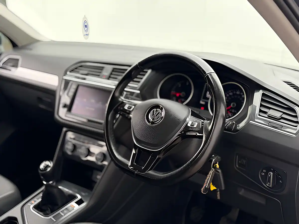 Used 2017 Volkswagen Tiguan Se Nav Indium Grey - Interior and Exterior details 16