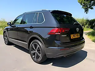 Used 2017 Volkswagen Tiguan Se Navigation Black - Interior and Exterior details 6