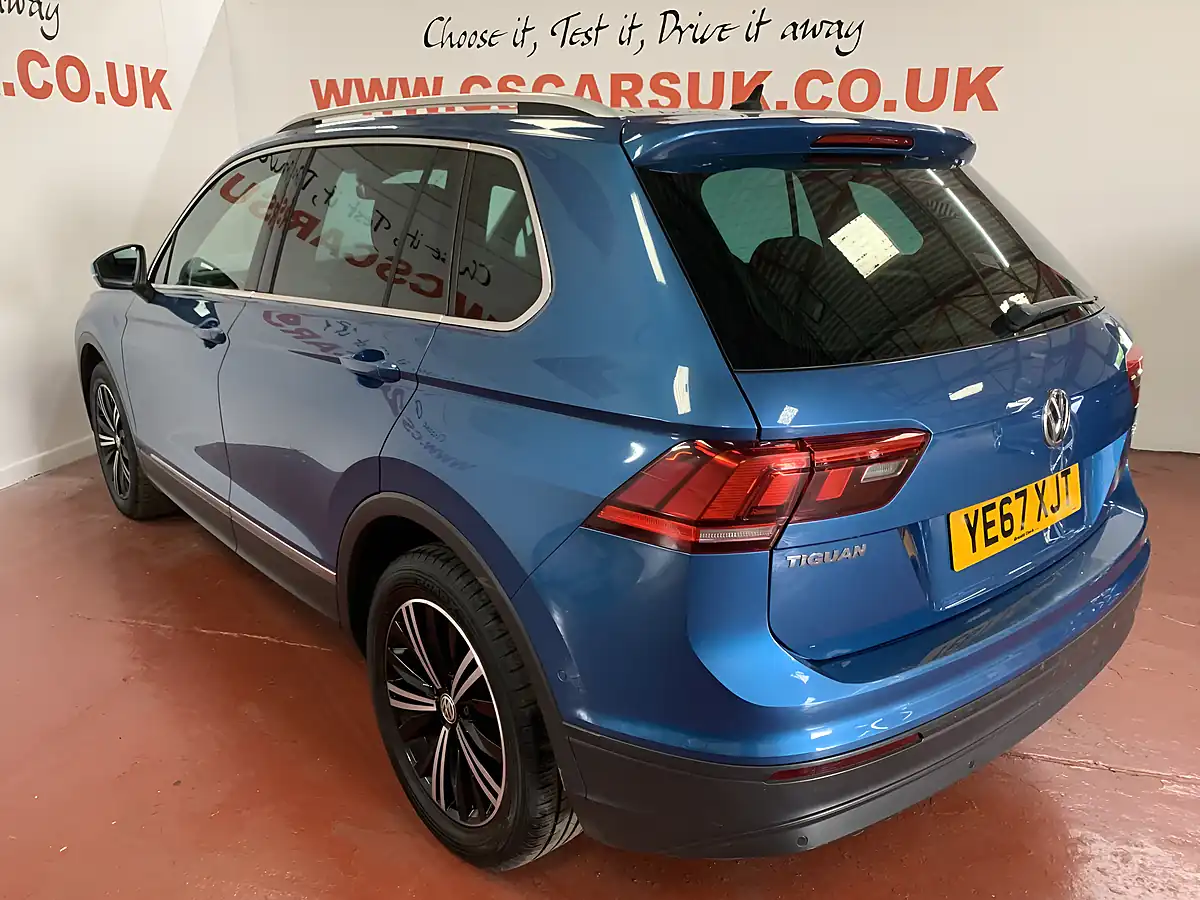 Used 2017 Volkswagen Tiguan Se Navigation Blue - Interior and Exterior details 5