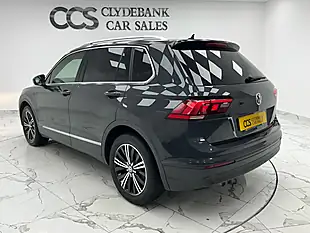 Used 2017 Volkswagen Tiguan Se Navigation Grey - Interior and Exterior details 5