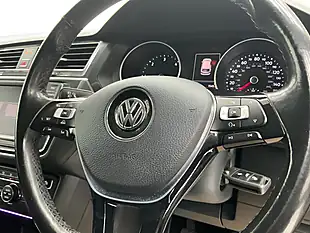 Used 2017 Volkswagen Tiguan Se Navigation Grey - Interior and Exterior details 9
