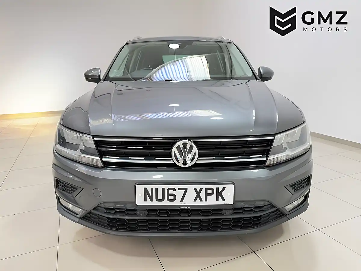 Used 2017 Volkswagen Tiguan Se Navigation Grey - Interior and Exterior details 2