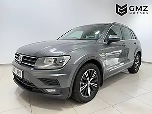 Used 2017 Volkswagen Tiguan Se Navigation Grey - Interior and Exterior details 3