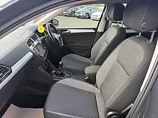 Used 2017 Volkswagen Tiguan Se Navigation Grey - Interior and Exterior details 14