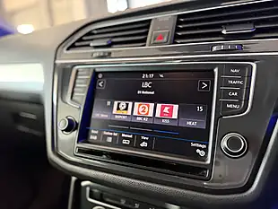 Used 2017 Volkswagen Tiguan Se Navigation Grey - Interior and Exterior details 13