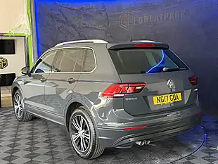 Used 2017 Volkswagen Tiguan Se Navigation Grey - Interior and Exterior details 3
