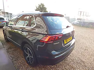 Used 2017 Volkswagen Tiguan Se Navigation Grey - Interior and Exterior details 10