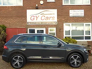 Used 2017 Volkswagen Tiguan Se Navigation Grey - Interior and Exterior details 4