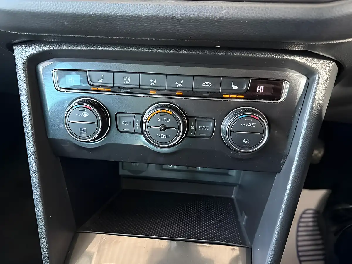 Used 2017 Volkswagen Tiguan Se Navigation Indium Grey - Interior and Exterior details 14