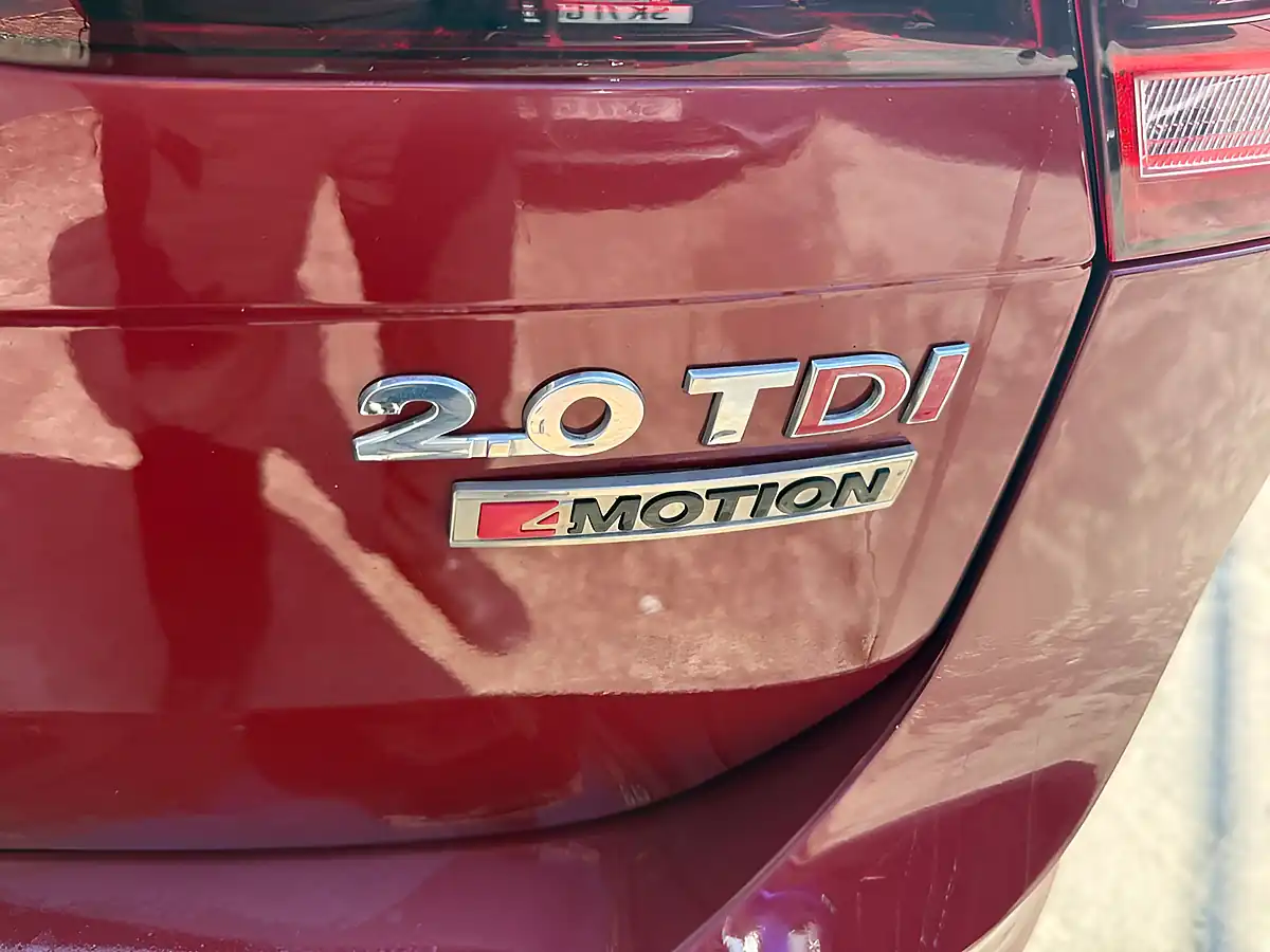 Used 2017 Volkswagen Tiguan Se Navigation Red - Interior and Exterior details 13
